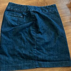 Womens Tommy Hilfiger dark denim skirt sz 10